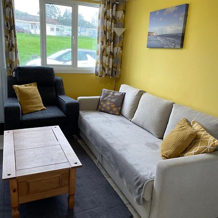 8 Sandy Bottom Sandown Bay Holiday Park, Reduced Ferry, Please Contact Us Zewnętrze zdjęcie