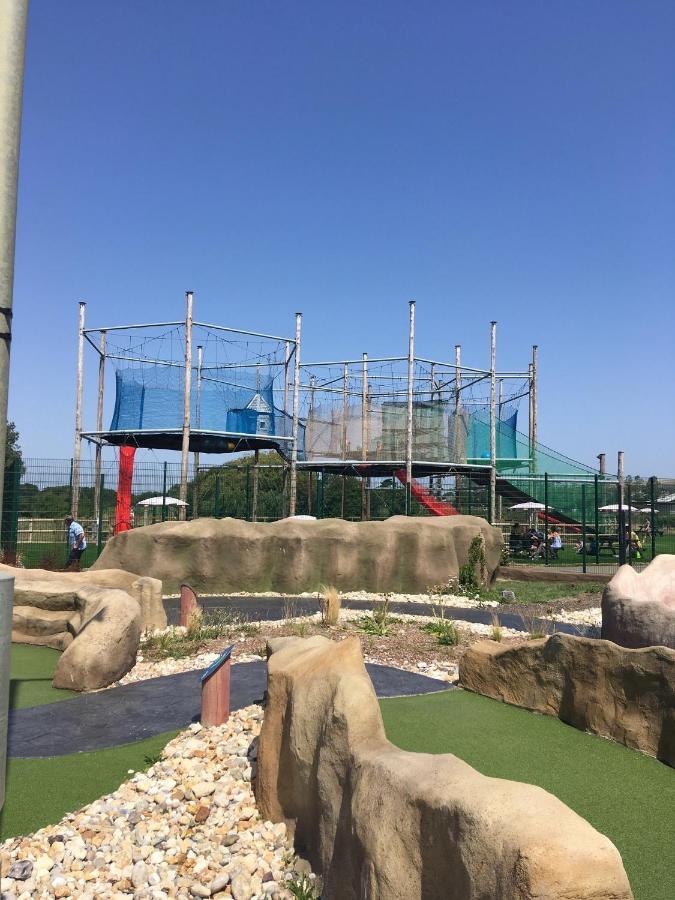 8 Sandy Bottom Sandown Bay Holiday Park, Reduced Ferry, Please Contact Us Zewnętrze zdjęcie